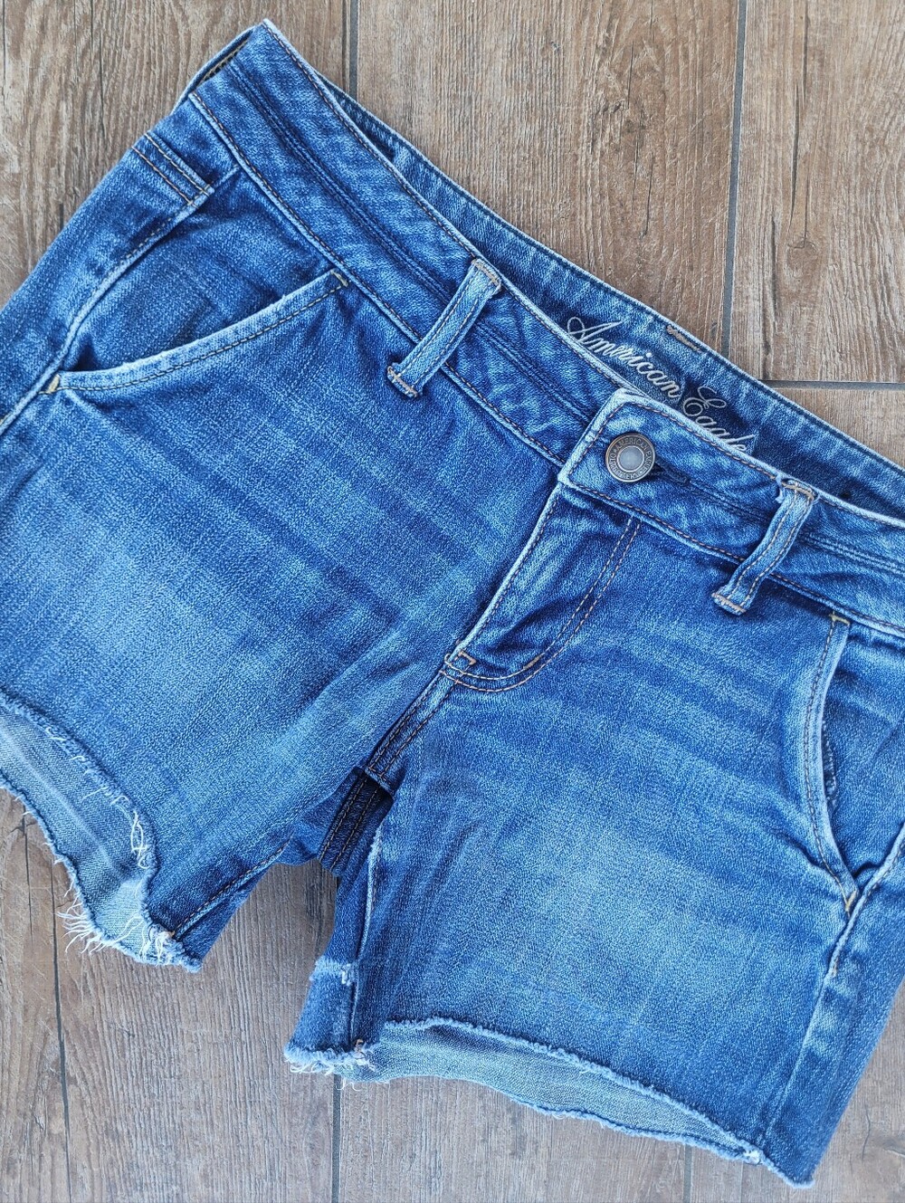 American Eagle Blue Denim Cutoff Shorts Flap Pockets Size 6